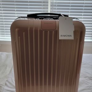 Rimowa Essential Lite Cabin Suitcase